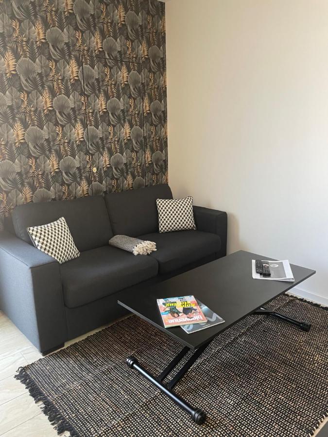 Studio Cosy Tt Confort Proche Aeroport Colombier-Saugnieu Bagian luar foto